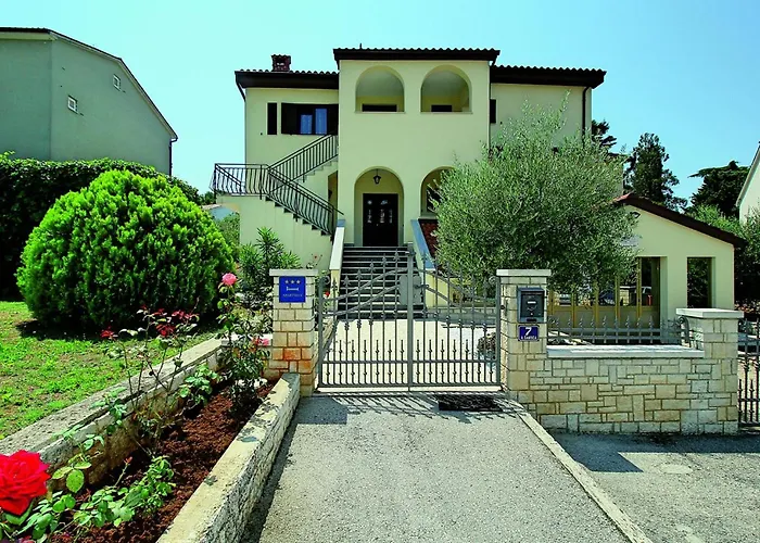 Apartman Asantica I *